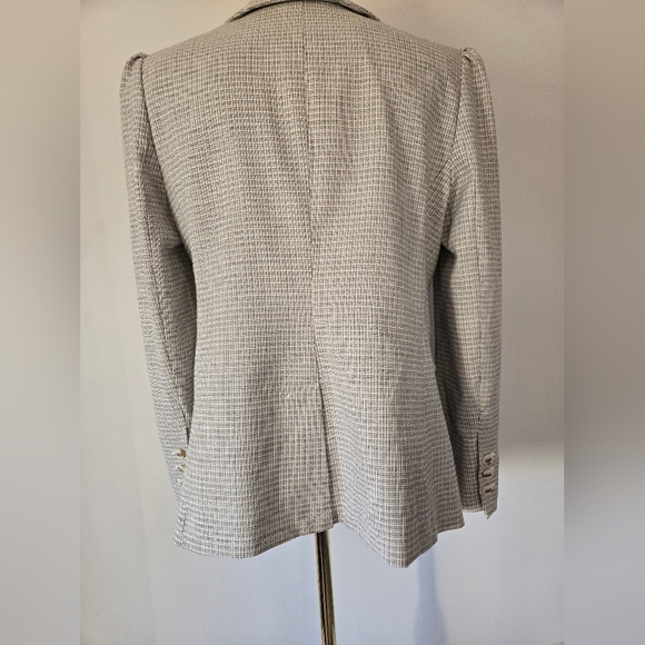 DKNY Double-Breasted Blazer| branded Buttons. Microplaid,white,beige,black. 8 - Picture 6 of 14
